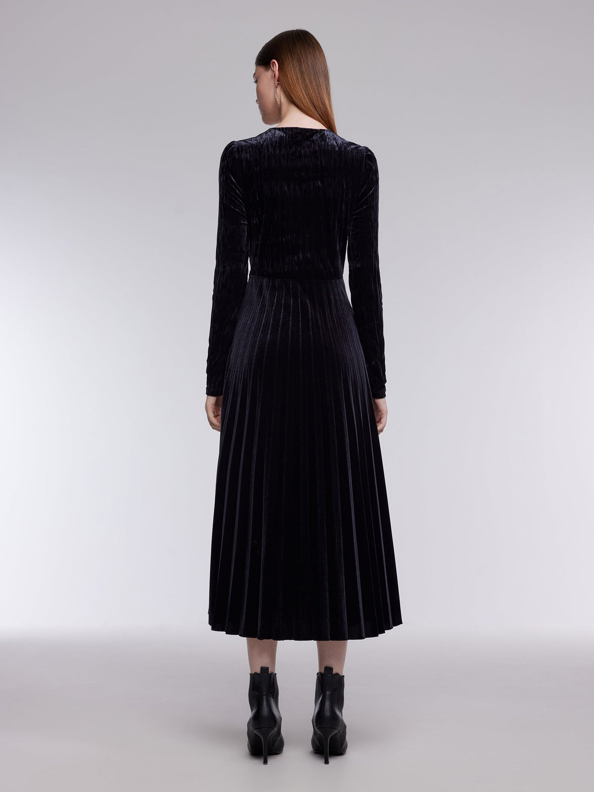 Velvet Twist Front Women V-Neck Pleated Maxi Dress