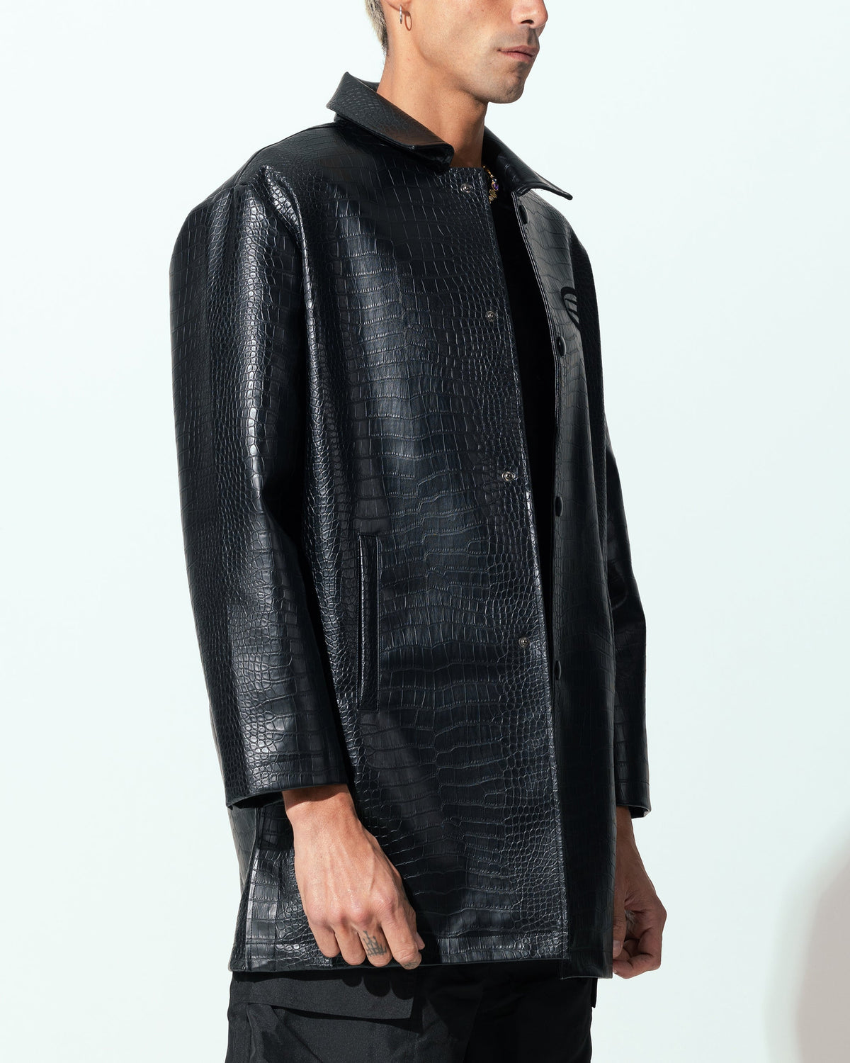 Loiter Atmosphere Trench Coat Black